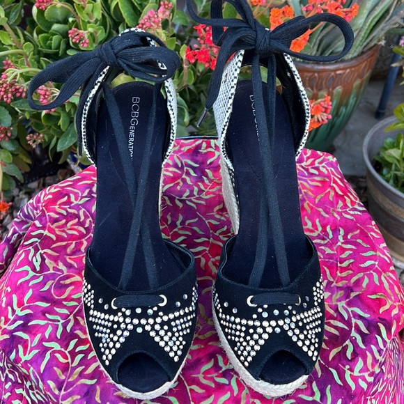 New BCBG Embellished Black Wedge Espadrille Sandals - Picture 14 of 17